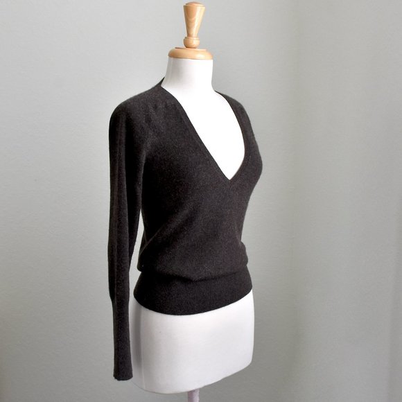 Club Monaco 100% Cashmere Chocolate Brown Sweater - Picture 2 of 7